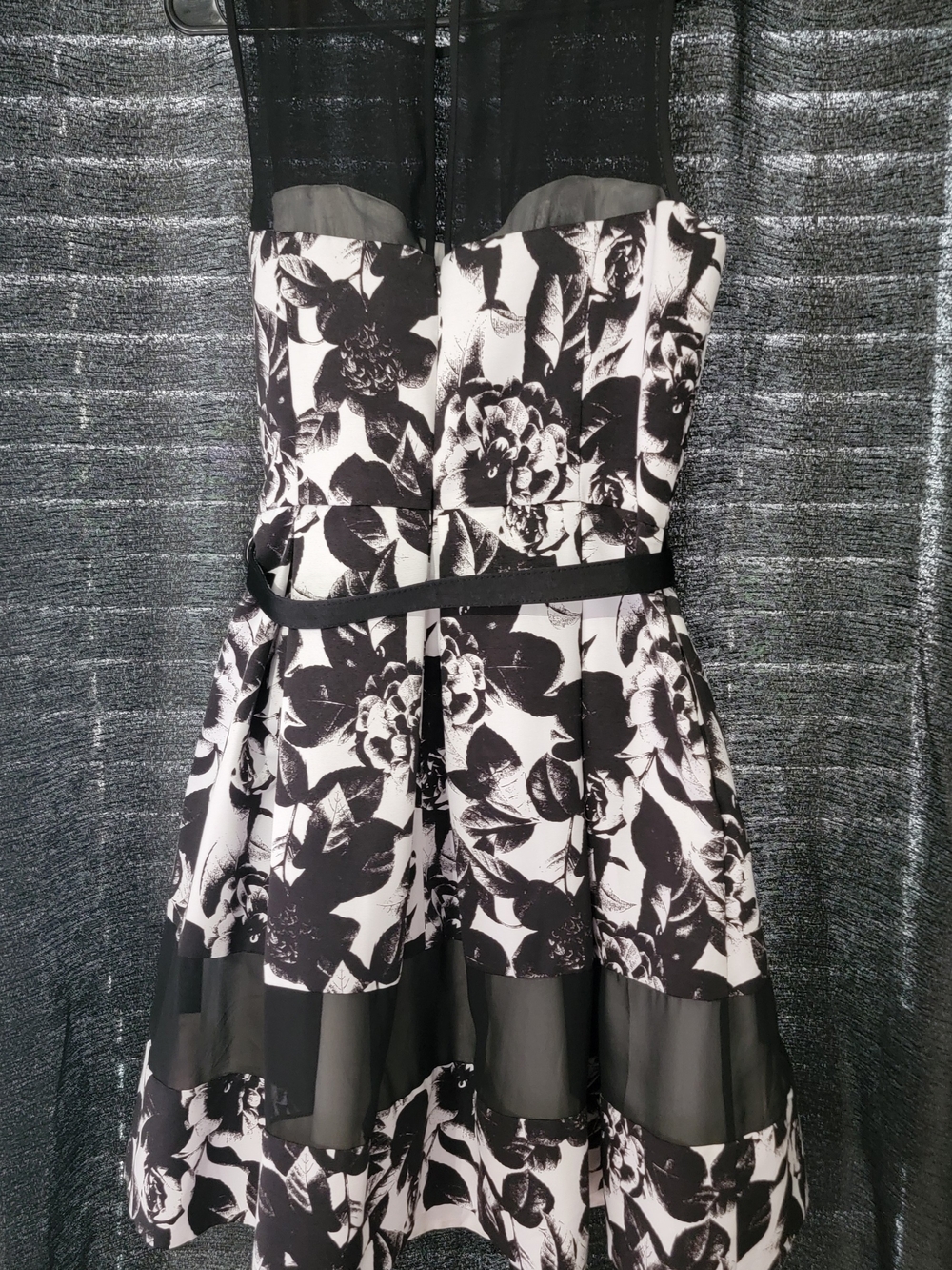 White House Black Market Black & White Floral Midi Dress - Picture 6 of 7